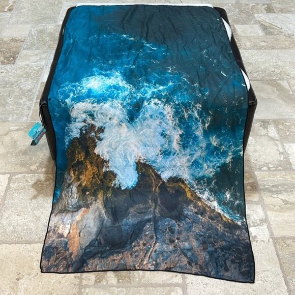 Whitley Willows Microfiber Beach Towels - Picture 5 of 5